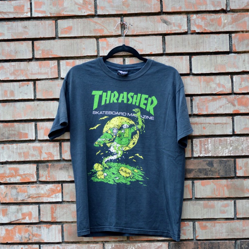vintage Thrasher graveyard T shirt M